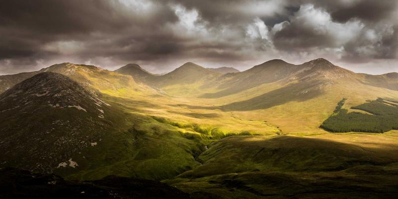 温州商业地产投资前景分析：印象城MEGA与万象城周边商铺租金回报深度对比